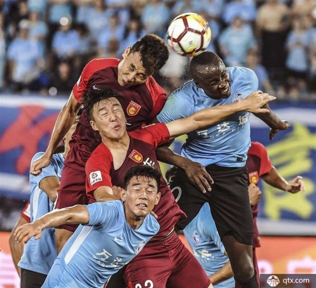 大连一方击败河北华夏幸福，客场取胜的简单介绍